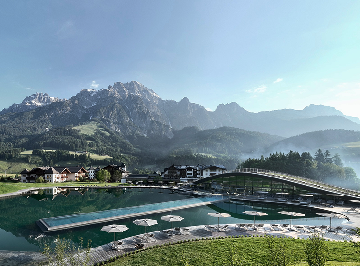 Hotel Krallerhof 奧地利克拉勒霍夫渡假村外觀與阿爾卑斯山景