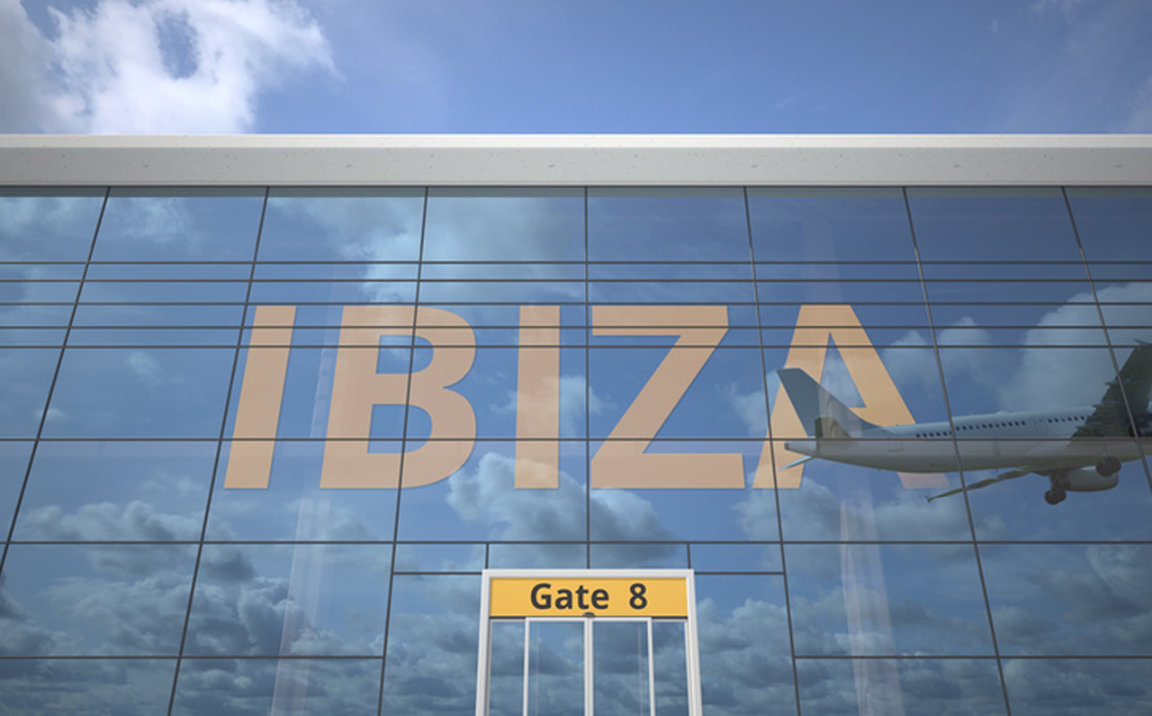 抵達IBIZA國際機場